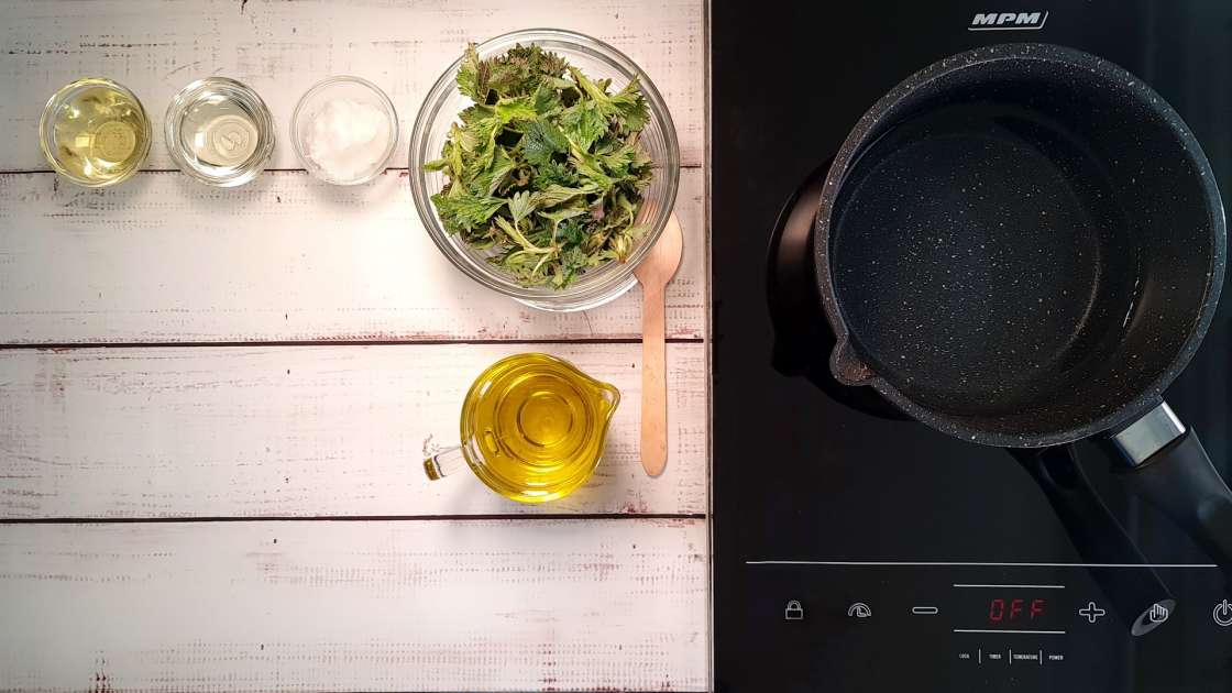 Áthelyezéssel és bain-marie alkalmazásával nyert nettó csalánolaj, fotó 1