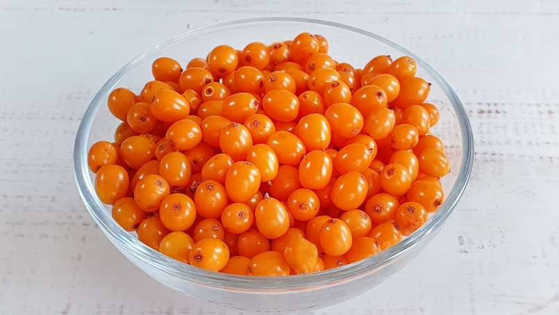 Homoktövis smoothie almával, gyömbérrel, virágporral és mézzel, fotó 3